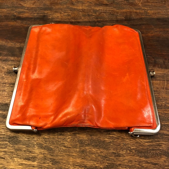 HOBO Handbags - 🎁 with Purchase -HOBO Lauren Clutch - Orange